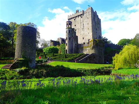 Discover County Cork's Blarney Castle – home of the famous Blarney ...