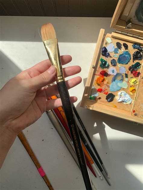 An Artist’s Guide: How to Choose Your Paint Brushes