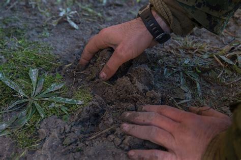 DVIDS - Images - Explosive Ordnance Disposal Marines participate in ...