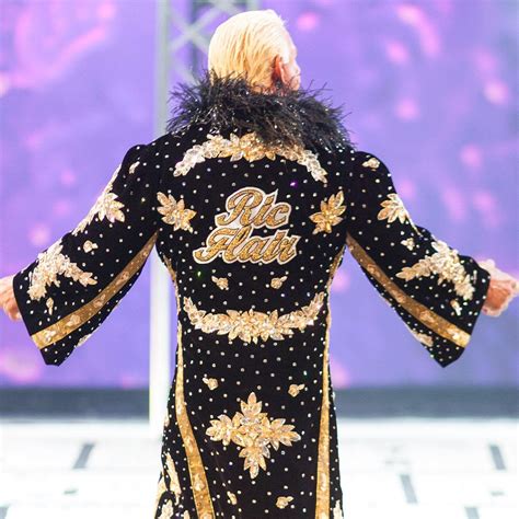 Ric Flair® on Twitter: "Stand Out From The Crowd! WOOOOO! #FlairFriday"