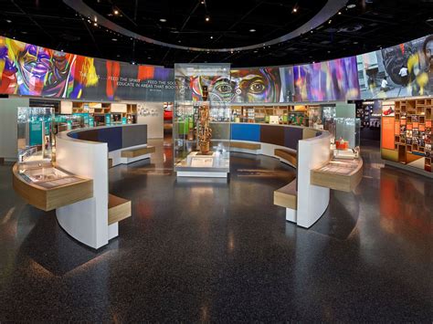 New Smithsonian Museum Innovates with Renkus-Heinz - MONDO-DR