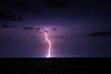 Catatumbo Lightning Over Lake Maracaibo - Lake Scientist