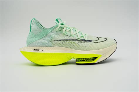 購入価格 NIKE ナイキ ALPHAFLY NEXT%2 PROTO - sparkletour.ca