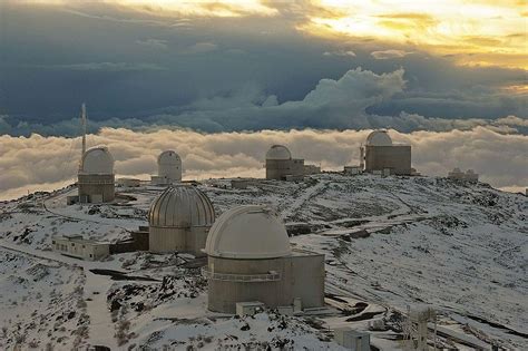 Chile's La Silla Observatory Resembles Bespin Cloud City - Urban Ghosts