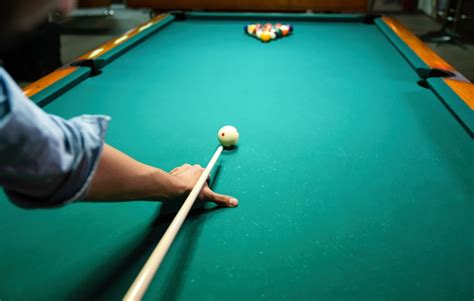 Why Should You Use a Dedicated Break Cue When Playing Pool?