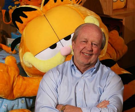 Jim Davis Biography, Age, Weight, Height, Friend, Like, Affairs ...