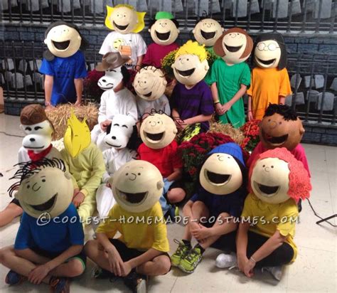 Awesome Peanuts Gang Group Costume