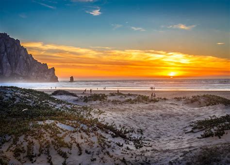 Morro Rock Beach