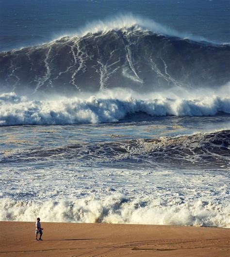 Epic waves waving at Nazaré, Portugal | Big wave surfing, Surfing waves ...