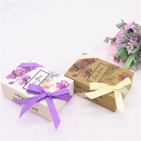 Buy Custom Gift Boxes with Ribbon - Save 20% Today