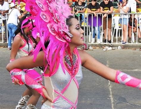 21 Stunning Images From Colombia's Barranquilla Carnival