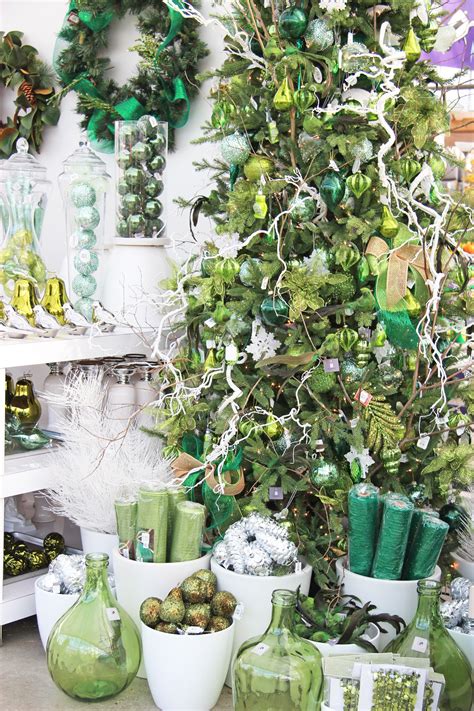 Pin by TERRA on Christmas Tree Theme Inspiration | Green christmas ...