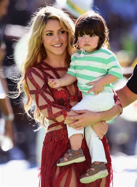 Shakira May Be Pregnant But Until She Announces It Through Song, We’re ...