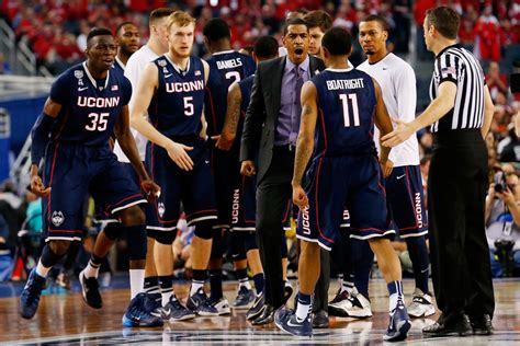 Open Thread: Do you want to see both UConn basketball teams win ...