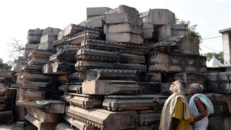 Ram Mandir bhoomi pujan: Ram Lalla to don different coloured attires ...