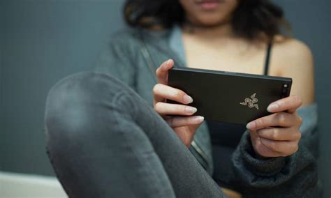 Razer Phone Review: Best smartphone for gaming? - GadgetMatch