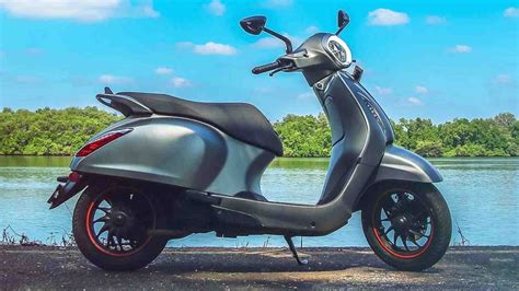 Bajaj Chetak electric scooter goes on sale in Nagpur: Check prices ...