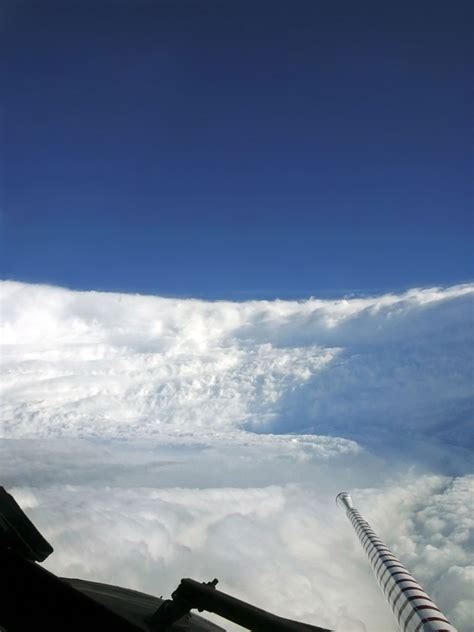 Picture of the Day: Inside the Eye of the Storm » TwistedSifter