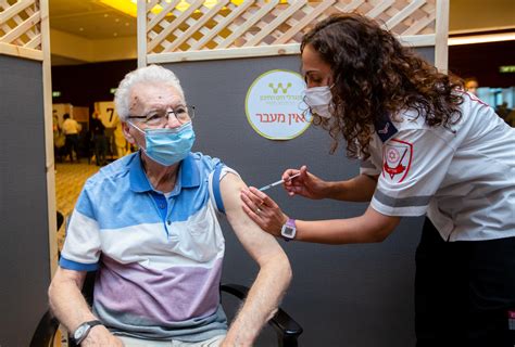 Magen David Adom Vaccinates All Elder Care Facility Residents in Israel