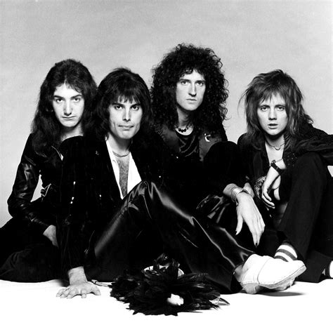 Queen – 1975 | Queen Photos