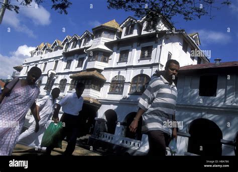 SRI LANKA KANDY CITY Stock Photo - Alamy