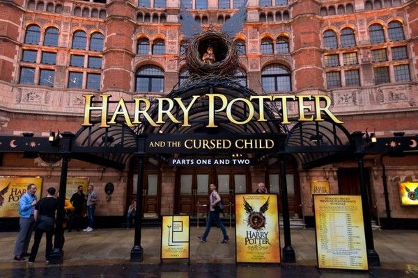 Harry Potter & The Cursed Child