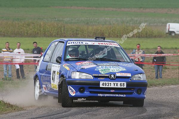 voiture de rallye