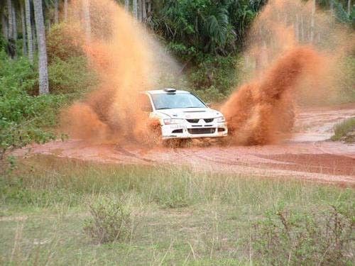 voiture de rallye