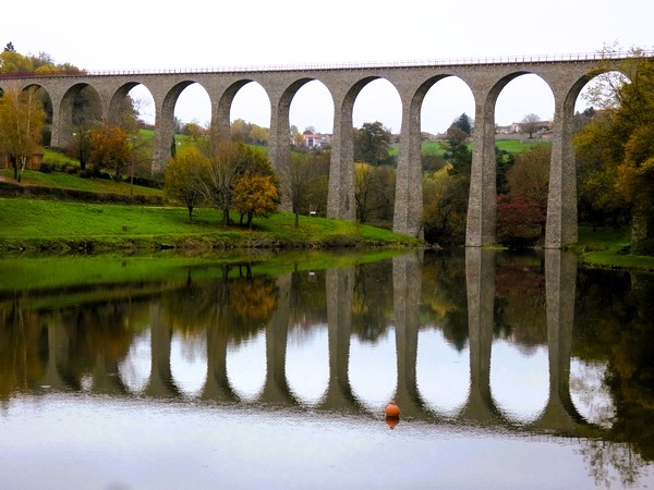 VIADUC DE SAINT-SYMPHORIEN-EN-LAY