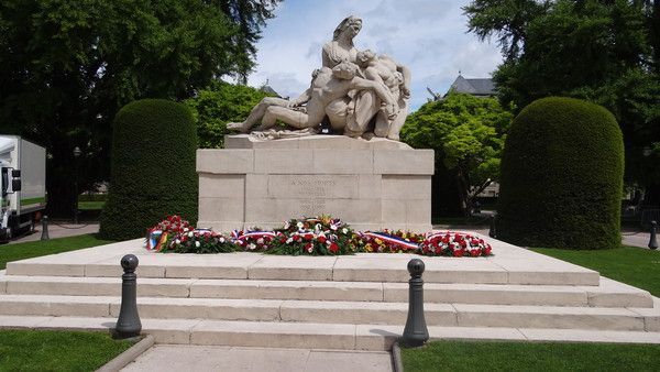 STRASBOURG : PLACE DE LA REPUBLIQUE 2