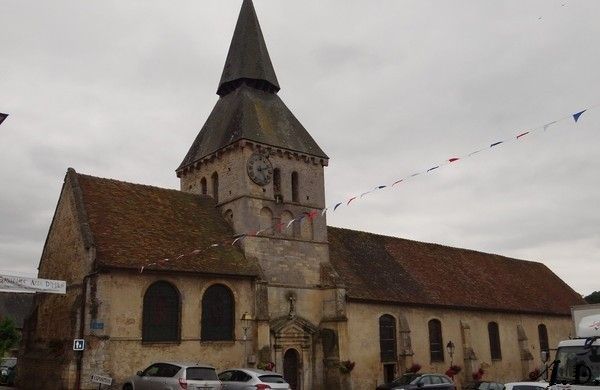 CAMBREMER : L'EGLISE ST DENIS