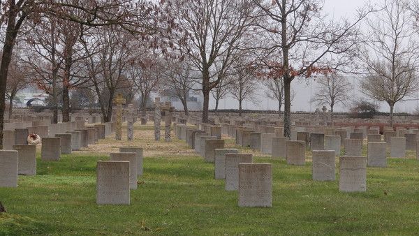 CIMETIERE MILITAIRE ALLEMAND DE DAGNEUX