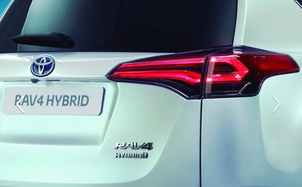 Toyota annonce son RAV4 hybride pour Avril