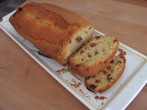 Cake aux raisins et au rhum