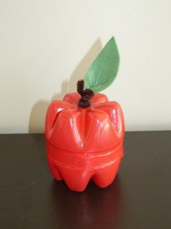 Pomme en bouteille plastique