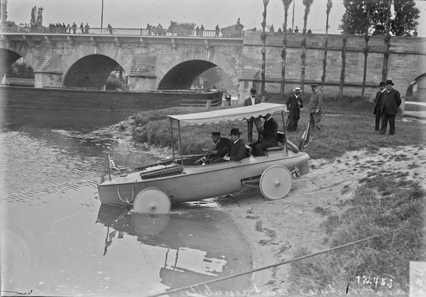 2.077 - Canot Voiture amphibie Ravailler en 1907