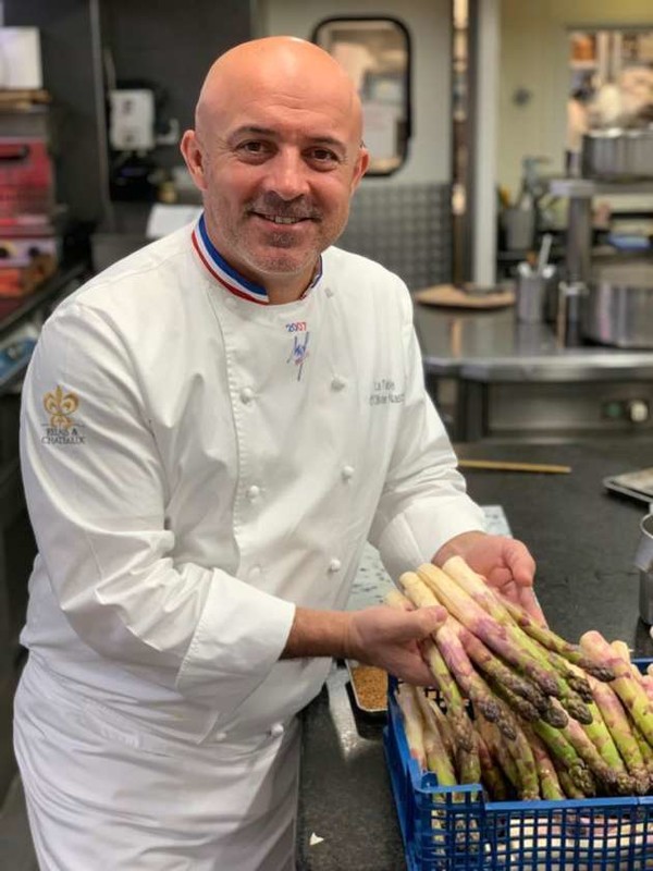 Les asperges blanches à l’alsacienne d’Olivier Nasti 