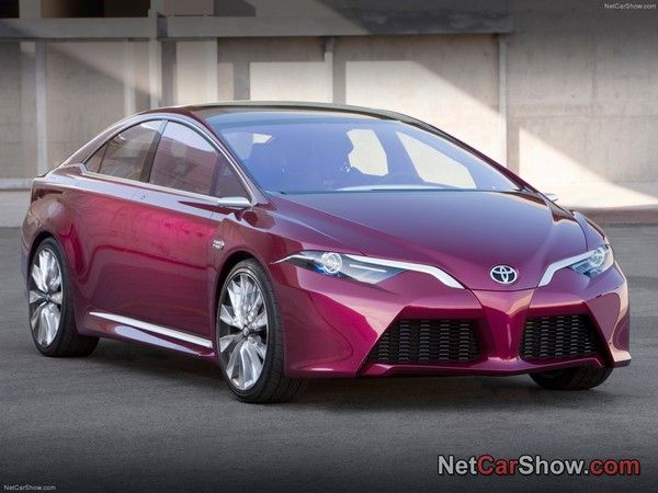 Toyota NS4 Plug-in Hybrid Concept 2012