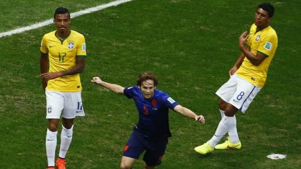 Le Brésil pleure toujours  ...  cuisante défaite 3-0 !