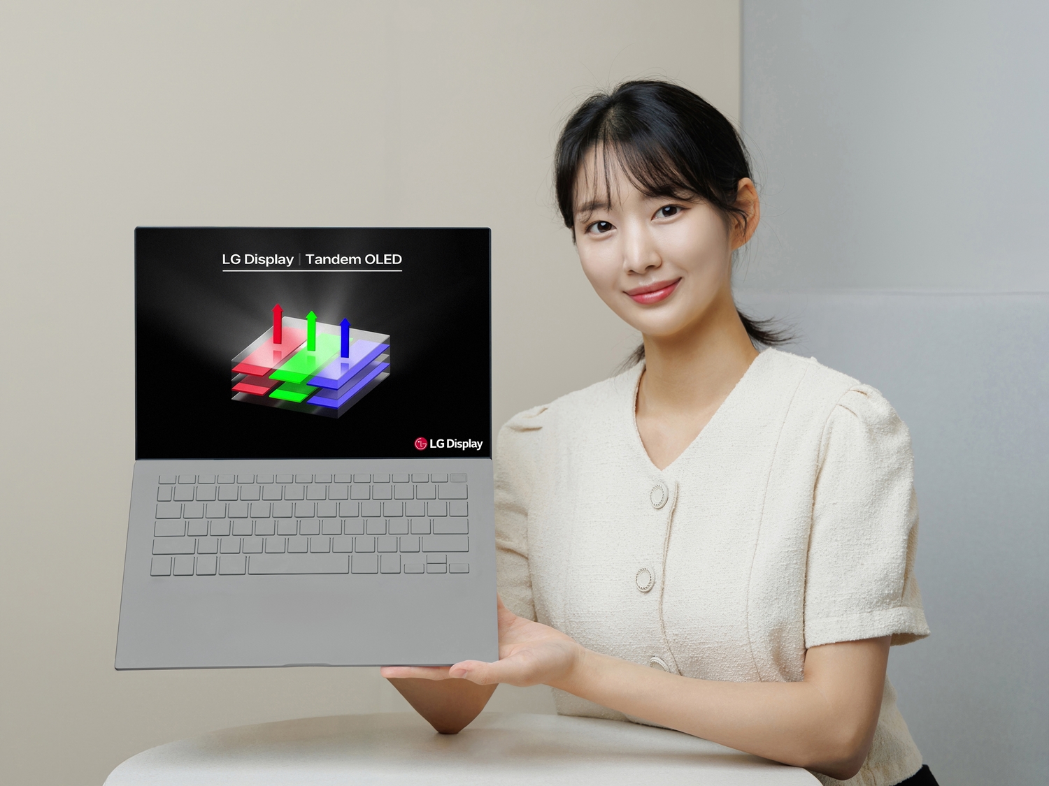 LG Display Starts Mass Production of Industry's First Tandem OLED for Laptops