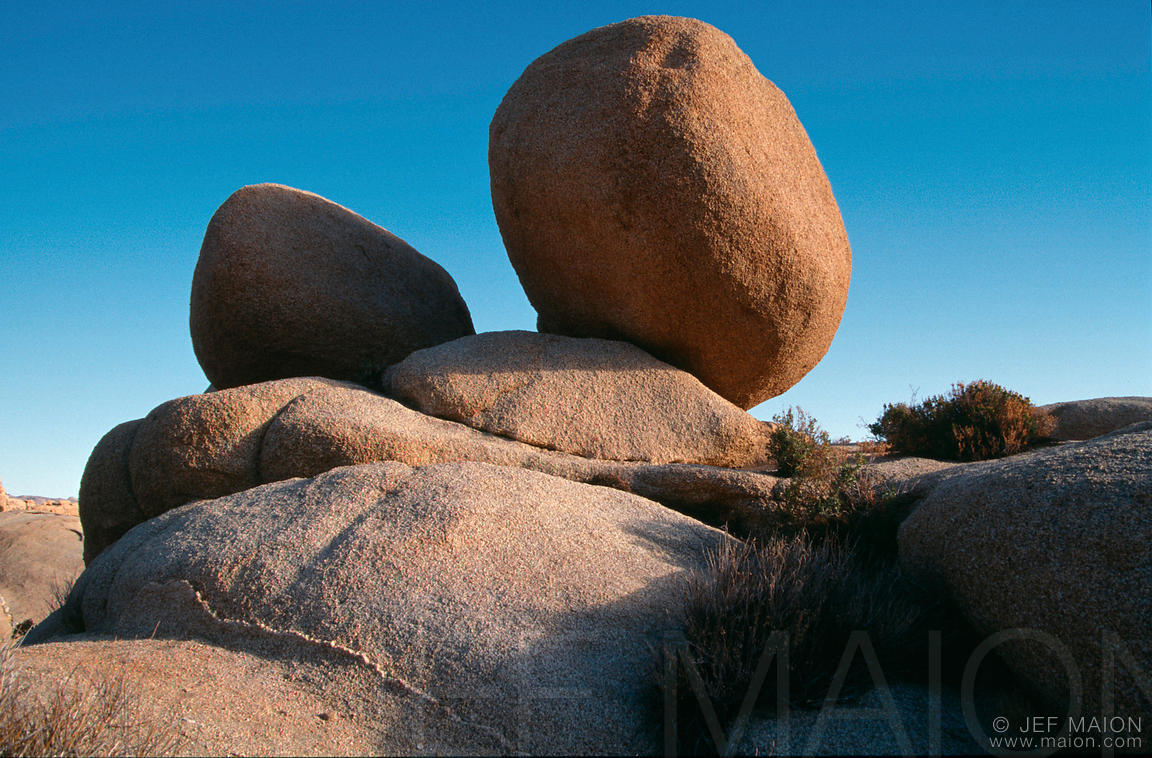 Round boulder