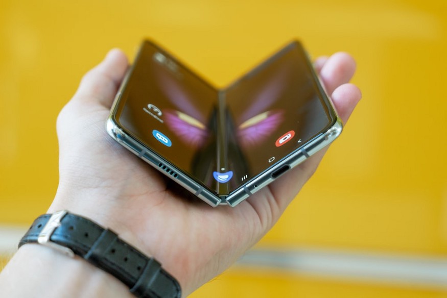 Photo of a Samsung Galaxy Fold by Mika Baumeister