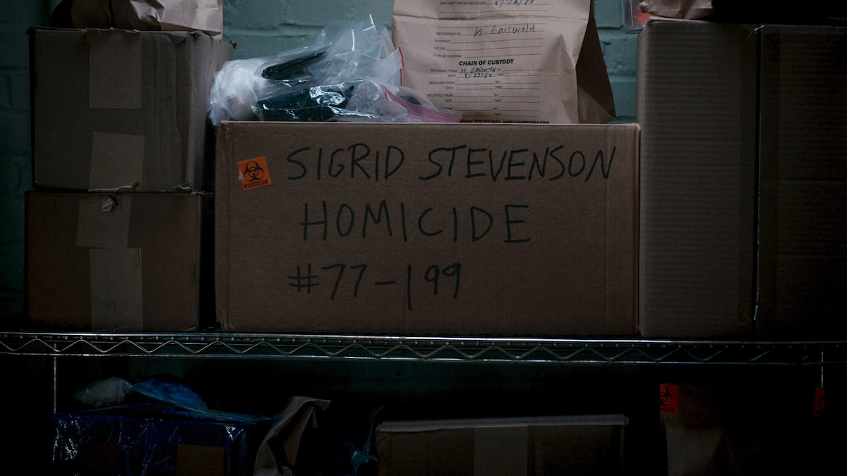 An evidence box that reads “Sigrid Stevenson Homicide #77-199”.