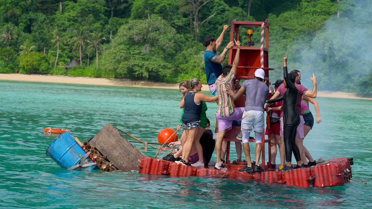 Hannah Burns, Ryan Warner, Tony Castellanos, Neesh Riaz, Quaylyn ‘Q’ Carter, Deanna Thompson, Muna Abdulahi, and Sean Patrick Bryan during the raft challenge.