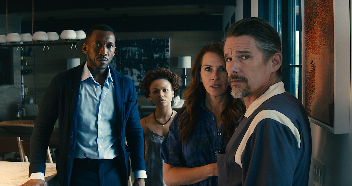 Mahershala Ali, Myha’la, Julia Roberts, and Ethan Hawke in ‘Leave the World Behind.'