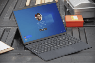 Ordinateur portable affichant l’écran de connexion à Windows 10.