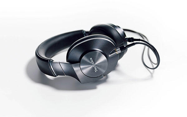 Stereo headphones EAH-T700 (Japan)