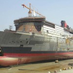 QM2 ship construction photo - 2003 May 28