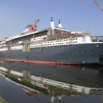 QM2 ship construction photo - 2003 Aug 8