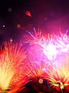 Foto, materiell, befreit, Landschaft, Bild, hat Foto auf Lager,Tama-Fluss Feuerwerk Demonstration, Das Starten von Feuerwerk, natürliche Szene oder Gegenstand, der poetischen Charme der Jahreszeit des Sommers hinzufügt, Signalfeuer, Helligkeit